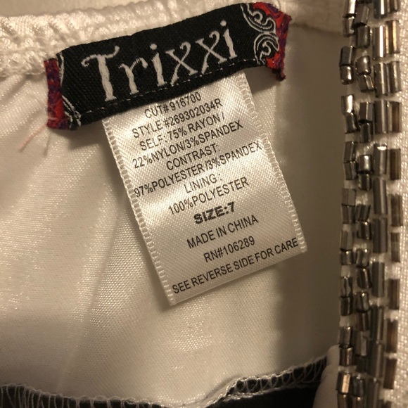 Ivory and Black Dress - Picture 2 of 2